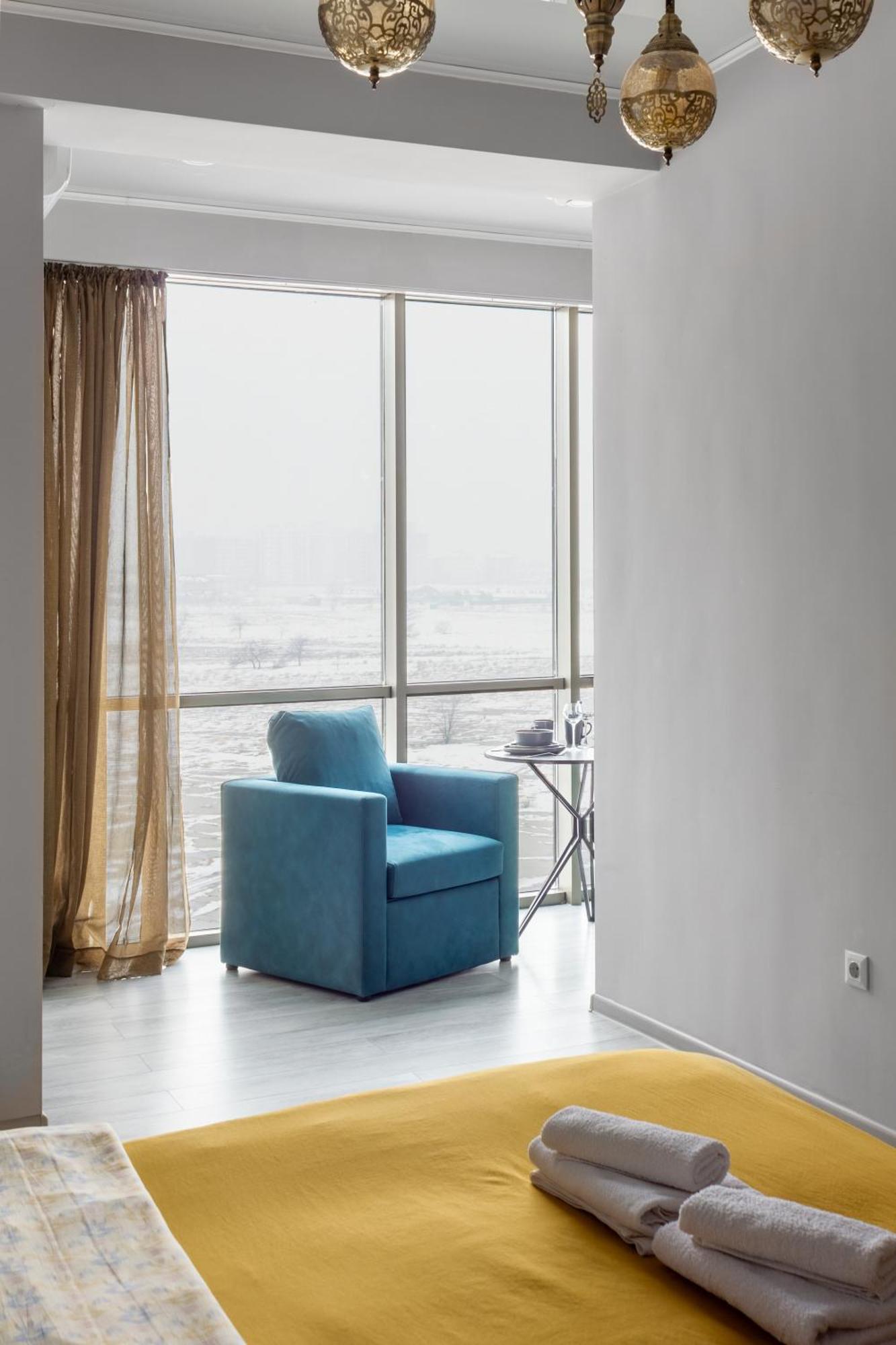 9Th And 6Th Floor Stylish Apartments With Mountainvista Bisjkek Eksteriør bilde